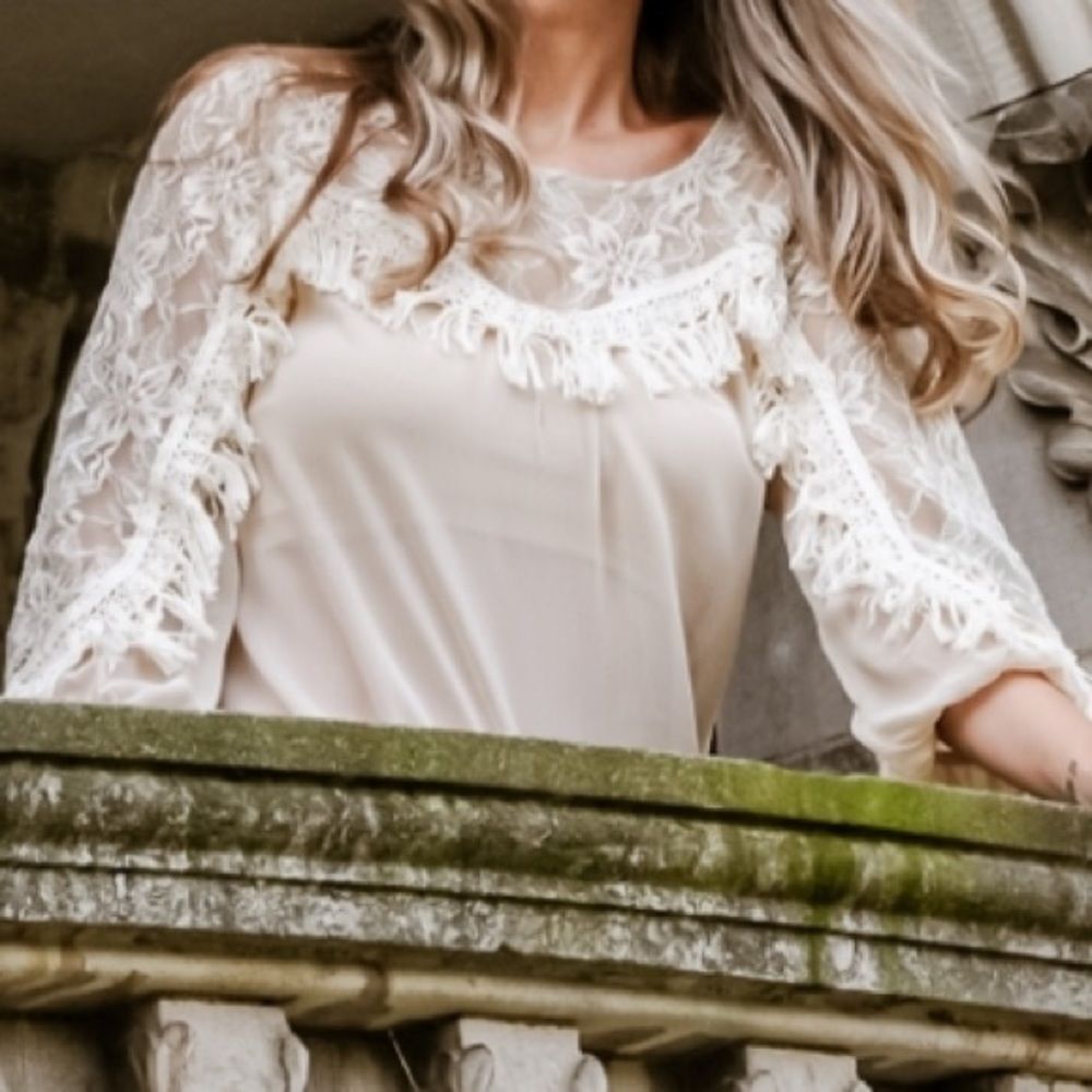 Handmade Lace Tassel Top - Picture 4 of 7